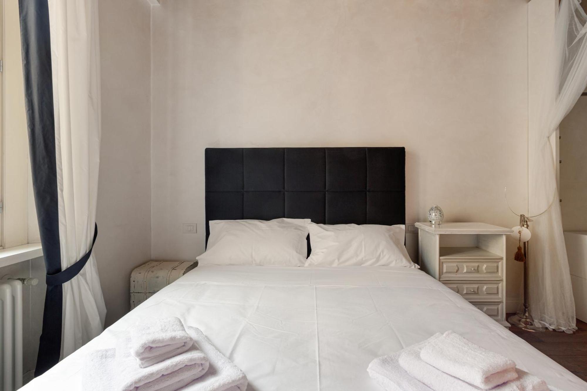 Brera - Castello - Ampio Bilocale Centro Apartment Milan